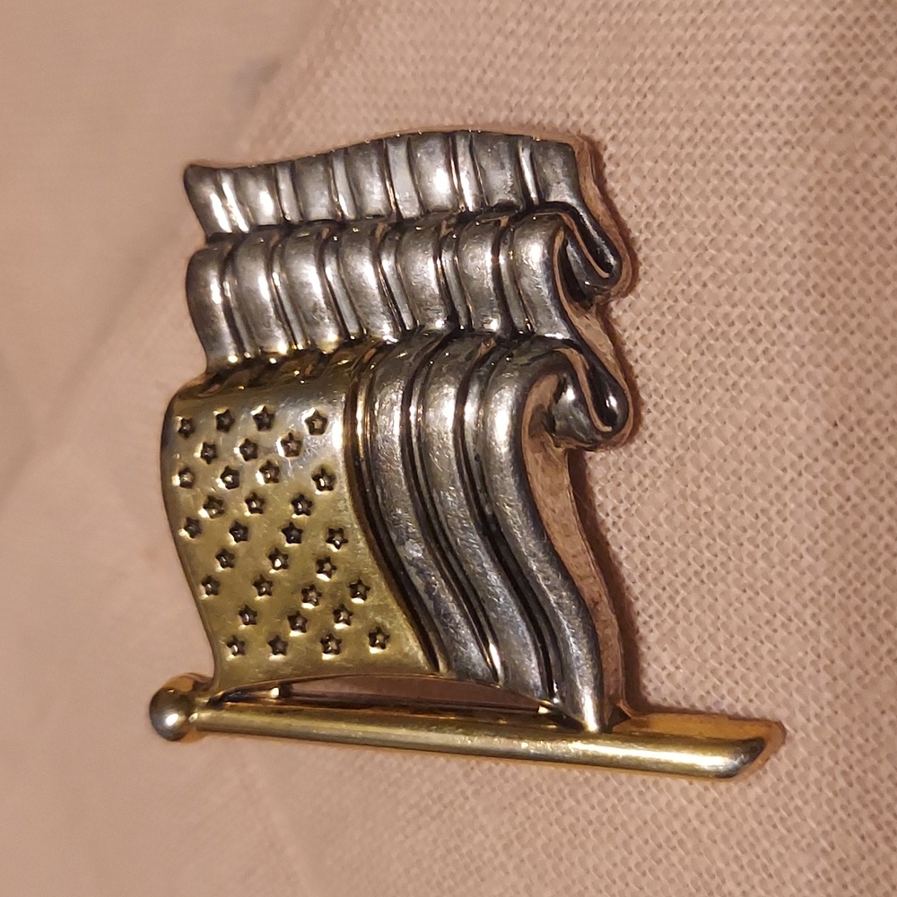 Vintage Silver Gold Tone Metal Brooch Pendant - USA American Flag Best SIgned